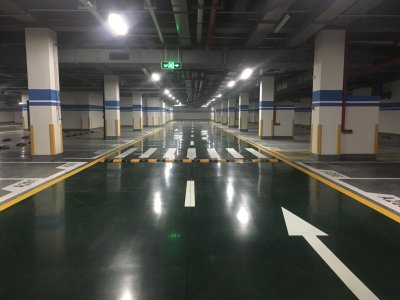 永威南越彩色密封固化劑停車(chē)場(chǎng)案例